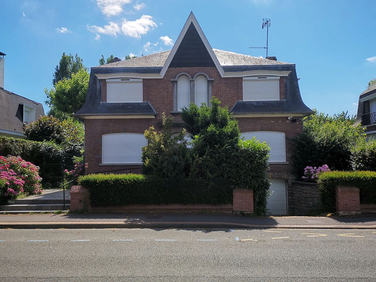 Image 0